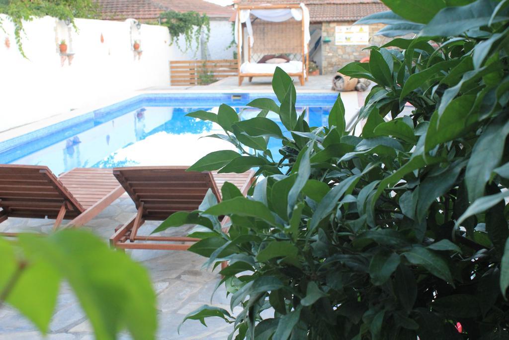 Seranides Boutique Hotel กาโตกัตซา ภายนอก รูปภาพ